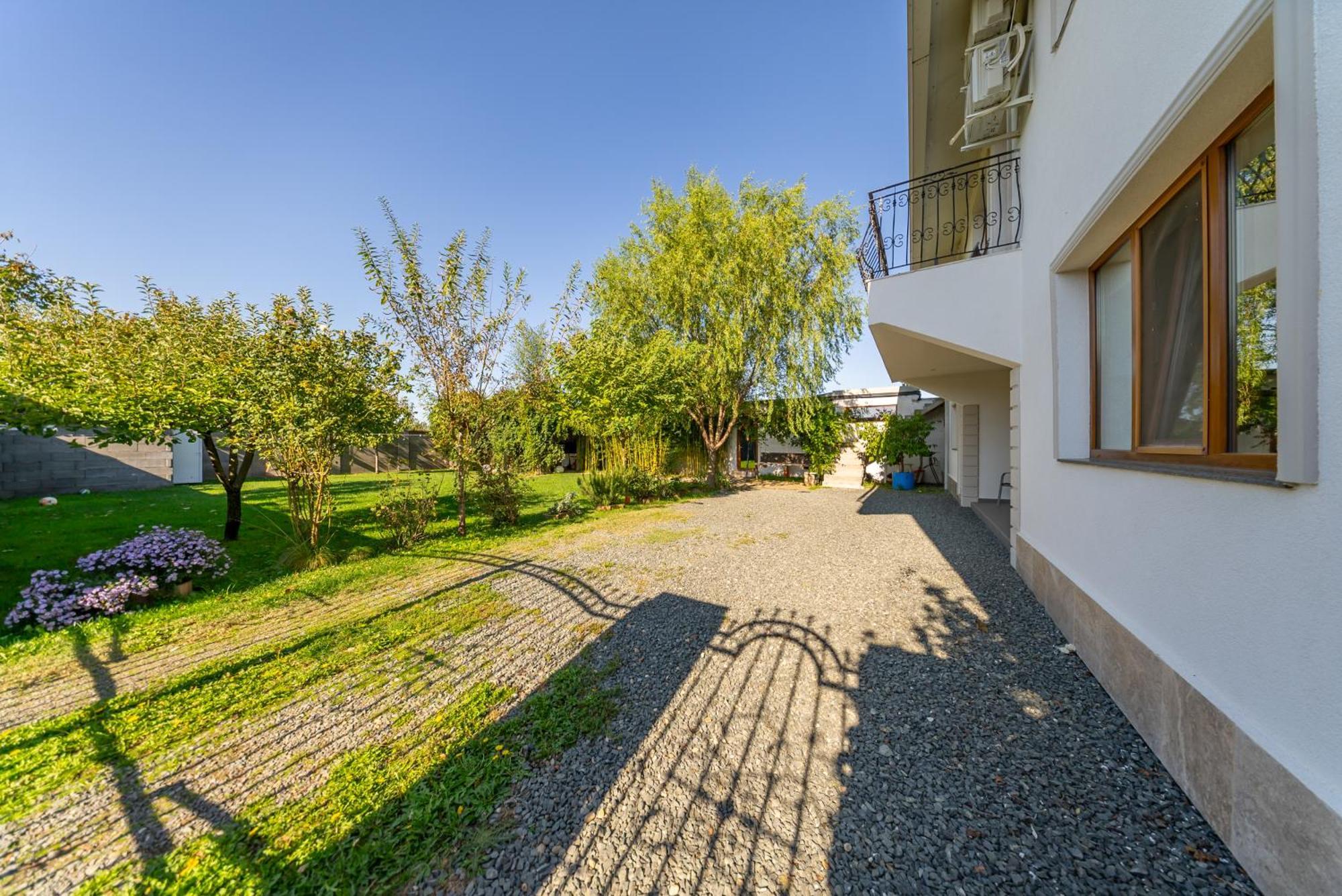 Апартаменты La Casa Blanca Vladimirescu Экстерьер фото